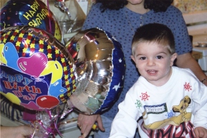 Mikey and his balloons, Dec 19, 1998
